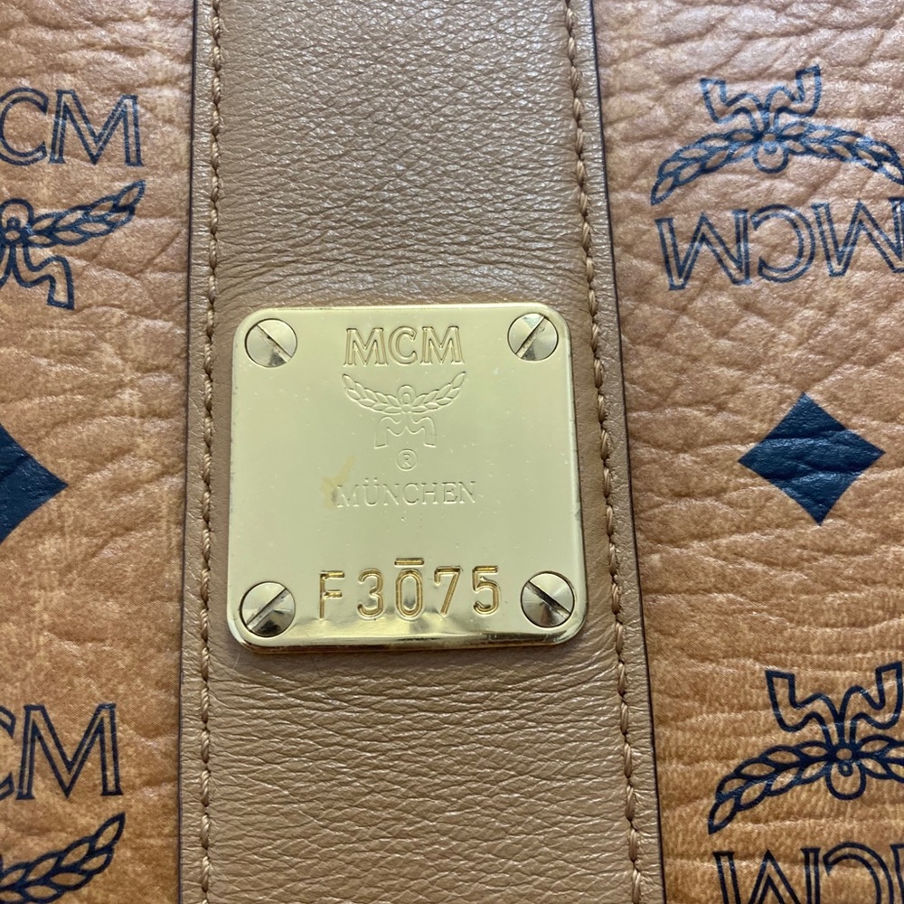 Authentic MCM handbag - Picture 3 of 3